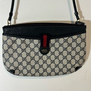 Gucci Authentic Supreme Sherry Line Shoulder Bag Vintage Purse Business Casual